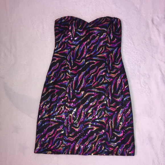 Dresses & Skirts - Colorful Sequin Strapless Dress